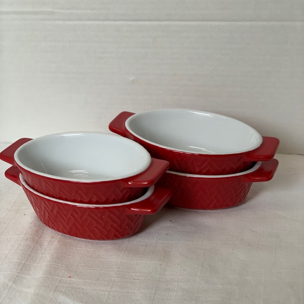 REMY OLIVIER | Set of 4 | Small Oval Red and White Casserole/Ramekins.